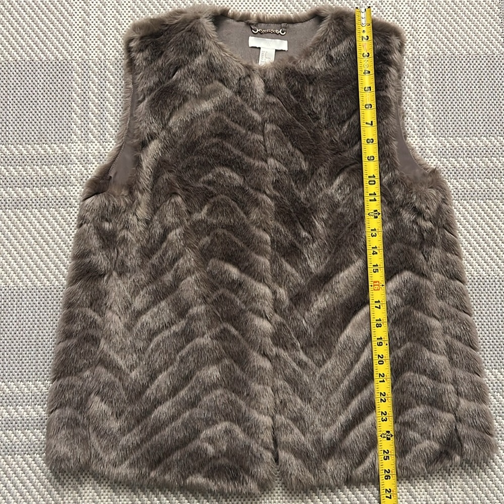 H&M faux fur vest - Picture 7 of 8